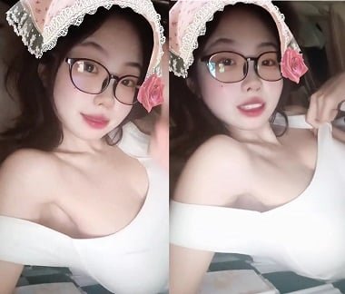 Em đẹp trai, thích hành xác với nhau