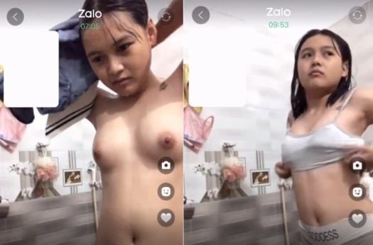 Em gái xinh đẹp tắm và quay clip nóng bỏng cho anh xem