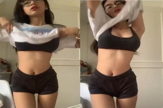 Vú to tròn bị người tình chăm sóc mãnh liệt