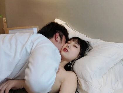 Phê cùng em mới quen suốt đêm trong khách sạn